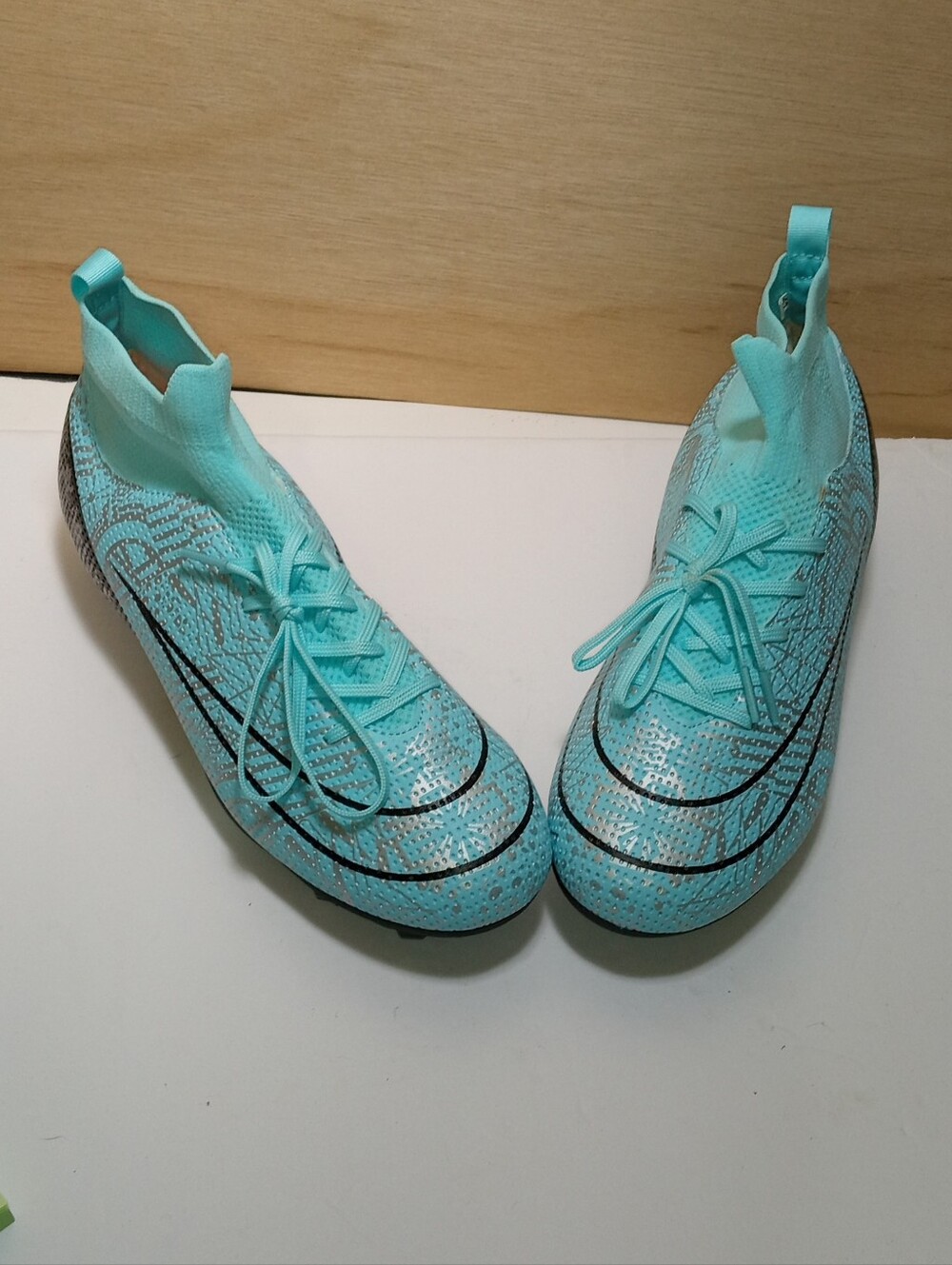 Nike Men's Blue Mid Top Soccer Cleats Lace Up Plastic Cleat Sneaker